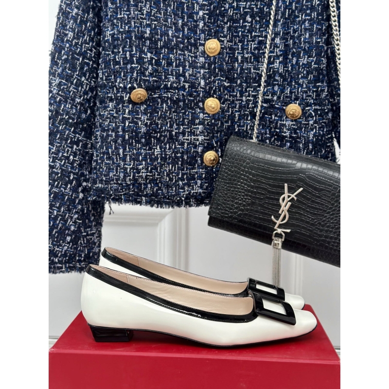 Roger Vivier flat shoes